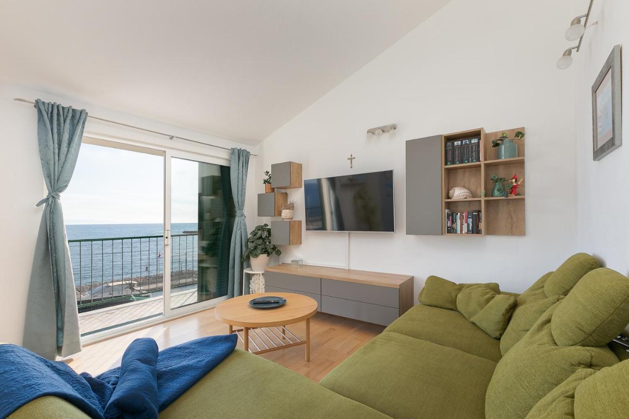 Apartment By The Sea Podgora Exterior photo