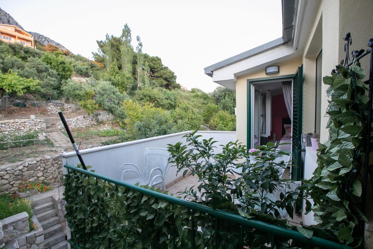 Apartment By The Sea Podgora Exterior photo